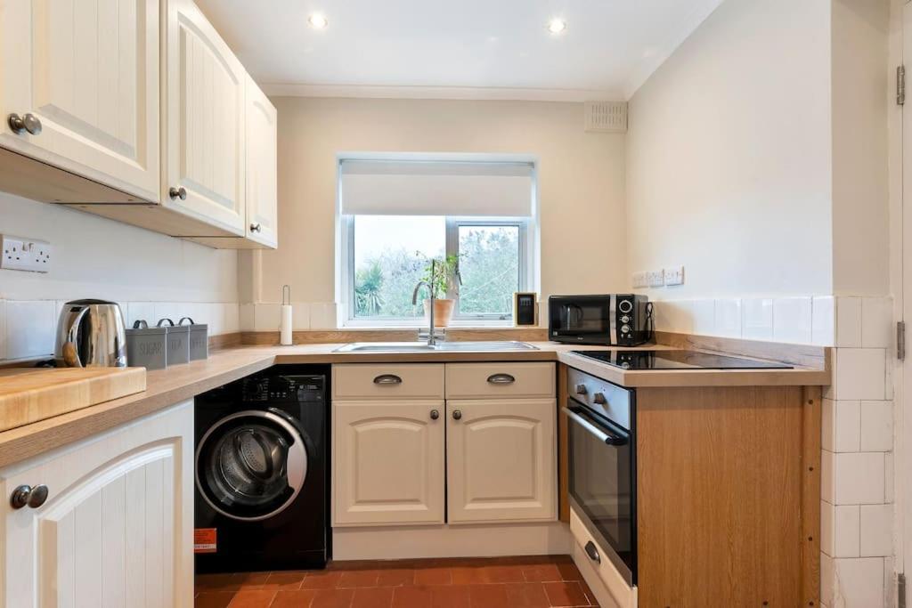 Вилла Cosy House Rural Setting Lickey End Экстерьер фото